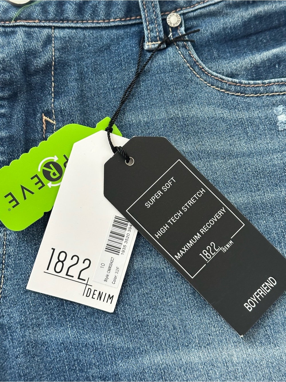 1822 Denim Women's Boyfriend Jeans in Mid Blue Wash - Picture 3 of 5